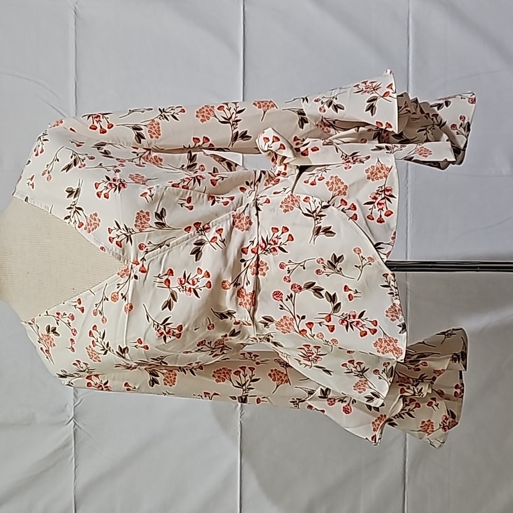 Pretty Floral Top M Meraki - Picture 3 of 9